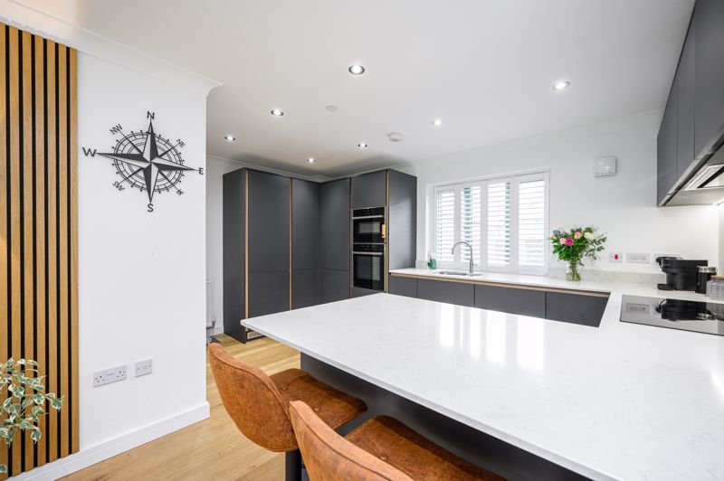 Kitchen- click for photo gallery